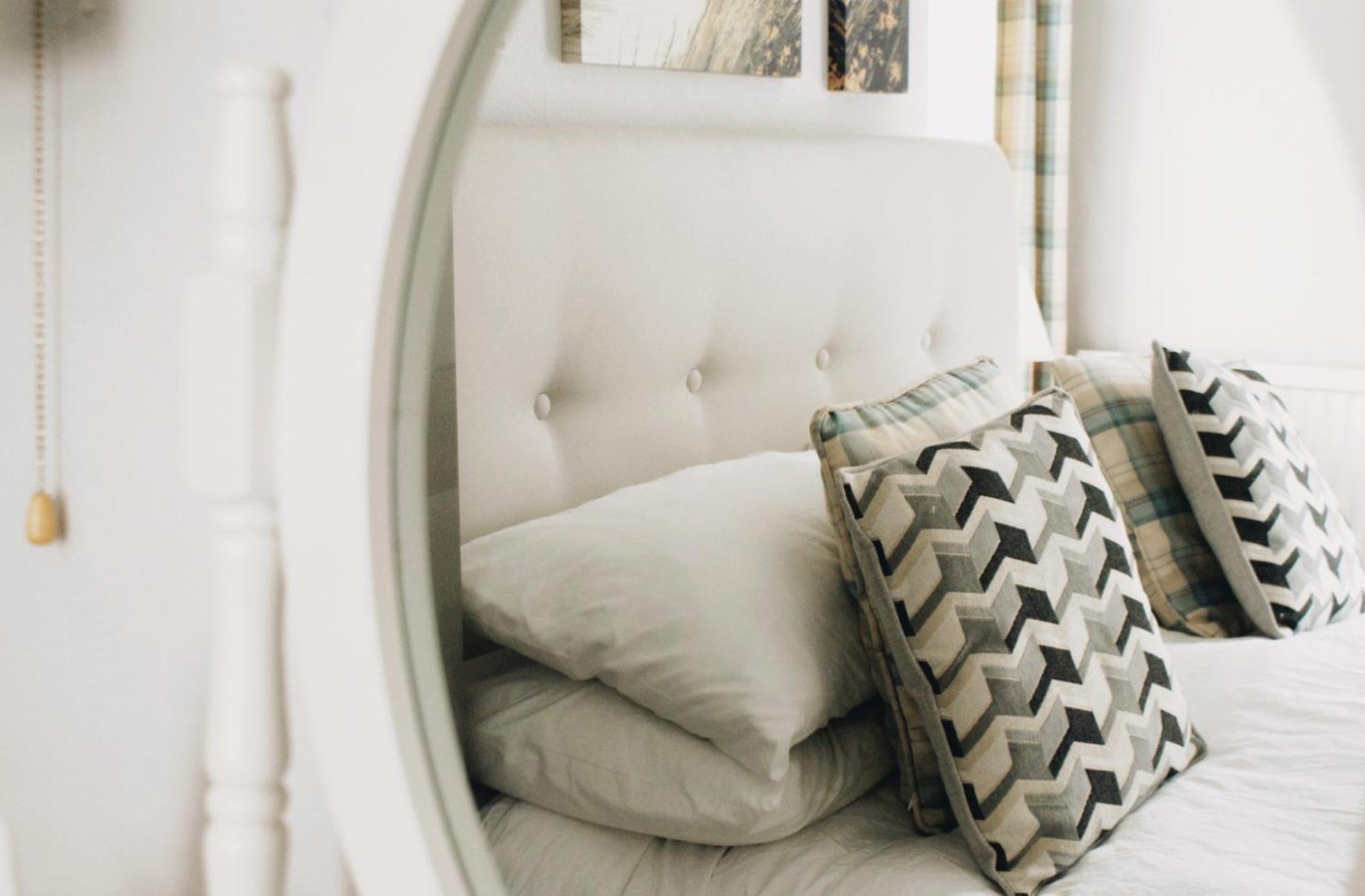 Ranscombe House Bed & Breakfast Бриксам Екстериор снимка