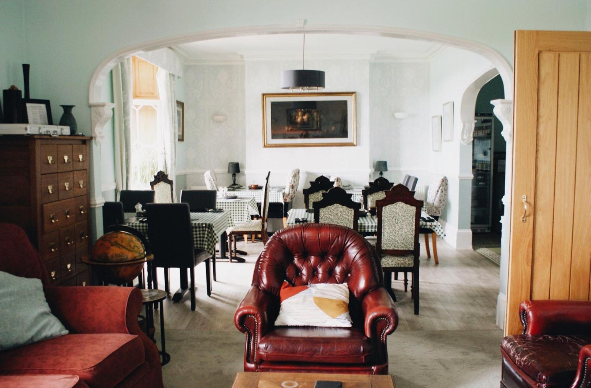 Ranscombe House Bed & Breakfast Бриксам Екстериор снимка