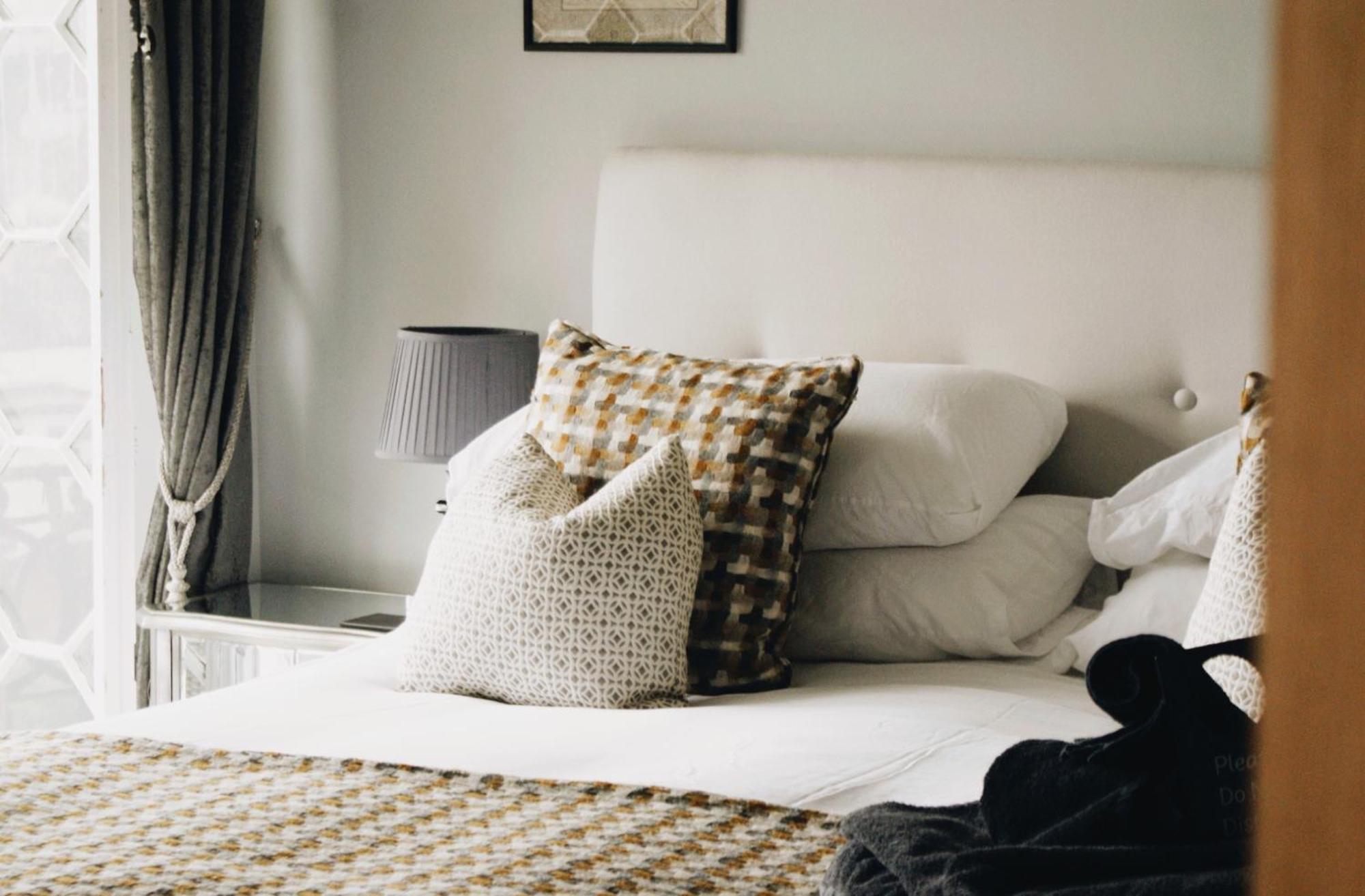 Ranscombe House Bed & Breakfast Бриксам Екстериор снимка