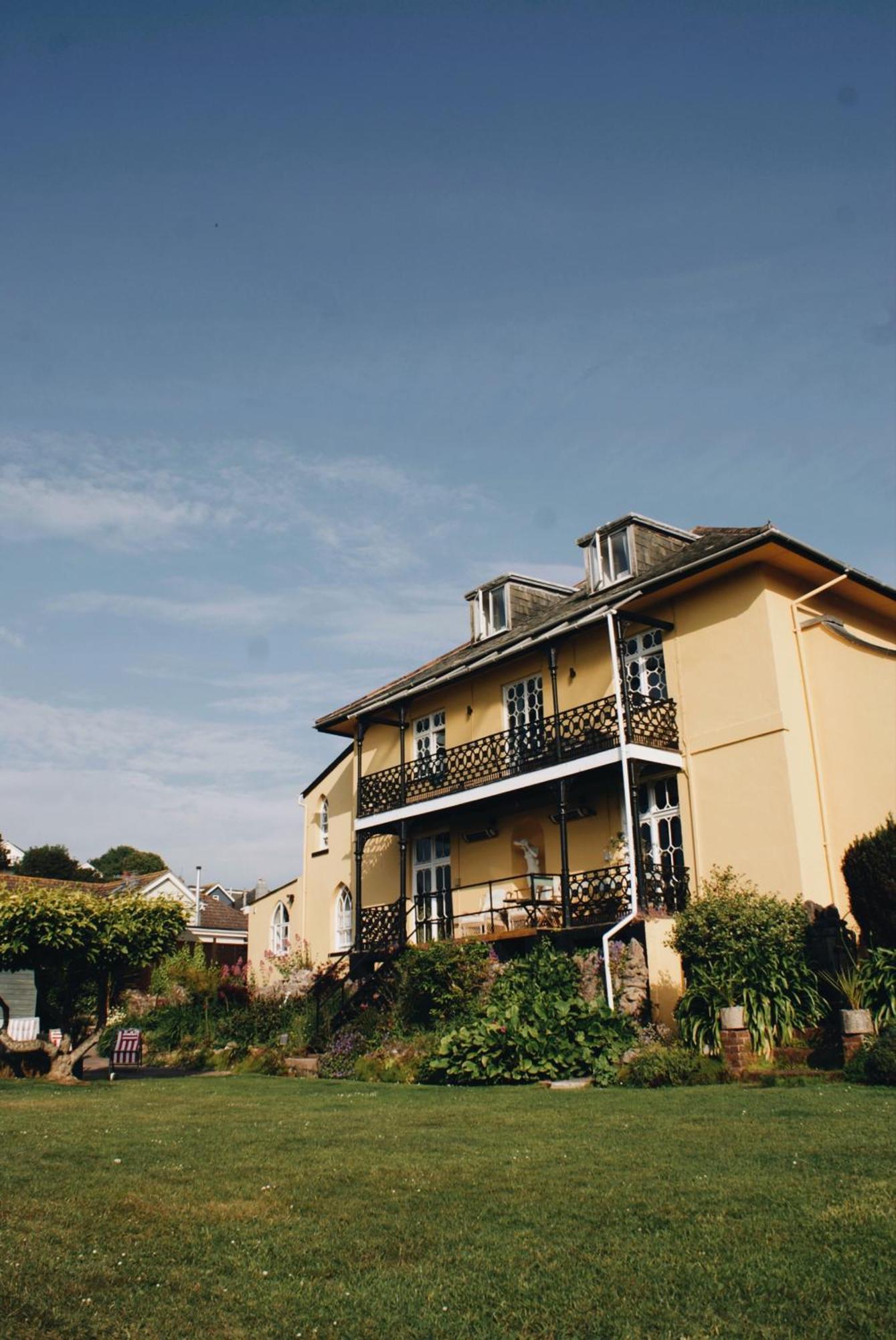 Ranscombe House Bed & Breakfast Бриксам Екстериор снимка
